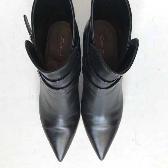 ✨PRICE DROP ✨Gianvito Rossi Black Leather Booties - Picture 6 of 8